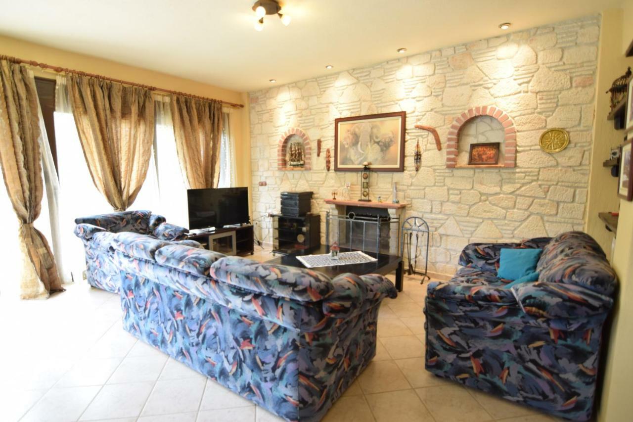 Holiday Villa Vee Nea Skioni Luaran gambar